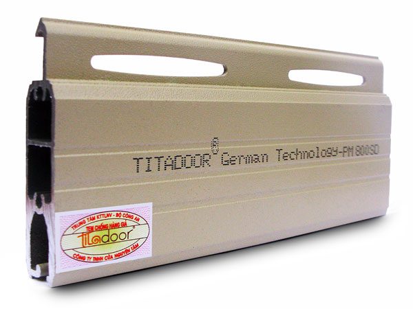 Cửa cuốn Titadoor PM800SD Khe Thoáng Đức Bền Bỉ Chính Hãng